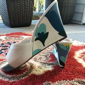 Slip on slides wedged sandals 👡